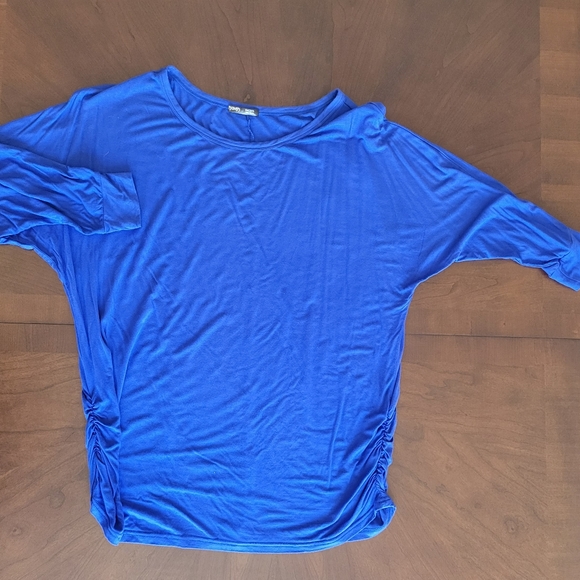Royal blue 3/4 dolman sleeve top w ruched sides - Picture 5 of 5